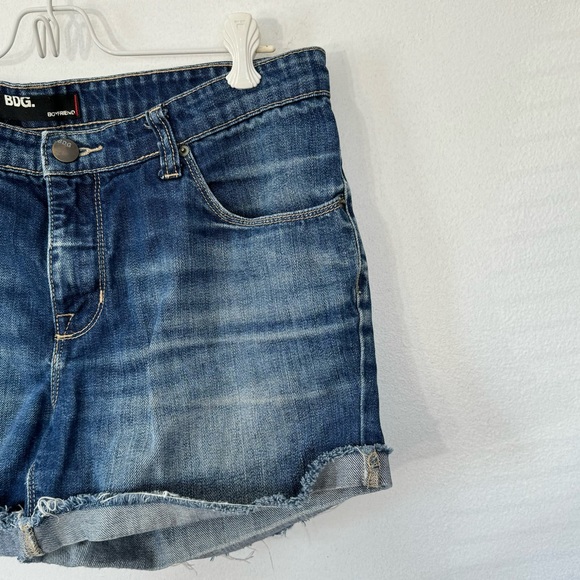 Urban Outfitters BDG Dark Wash Boyfriend Shorts Sz 30 - Picture 6 of 10